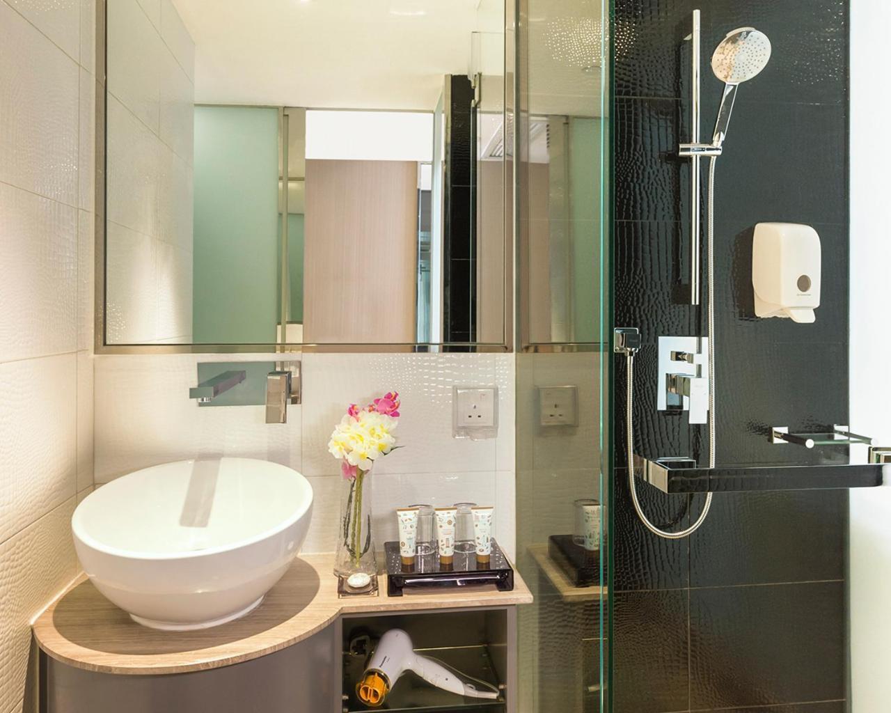 Silka Tsuen Wan 4*